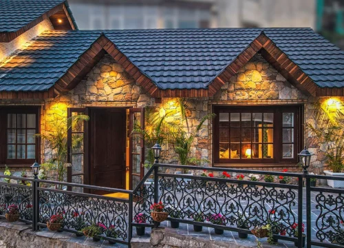 The Silverton Chalet